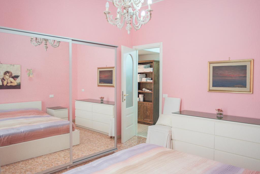ローマFrattina De Luxeアパートメント エクステリア 写真